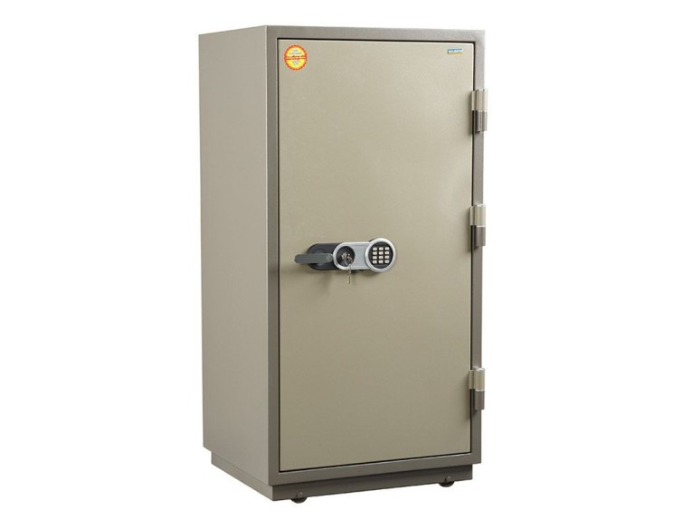 Огнестойкий сейф Valberg FRS-140.T-EL купить в Казани