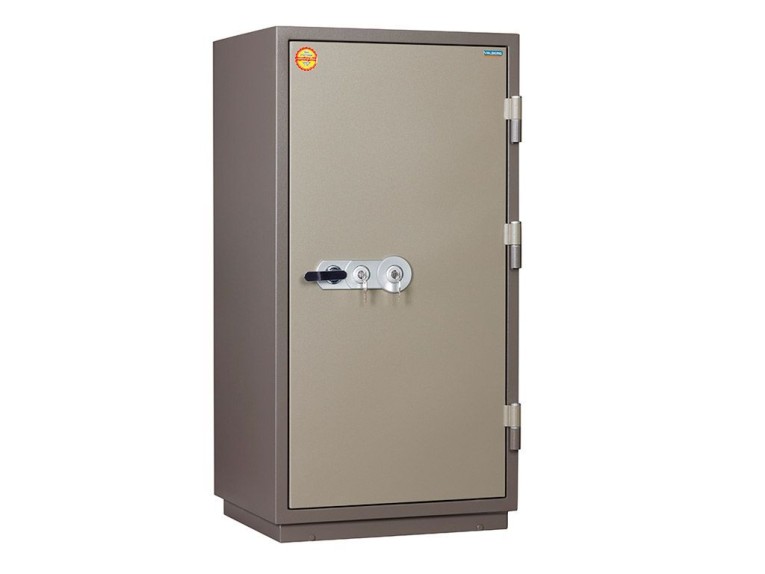 Огнестойкий сейф Valberg FRS-140.T-KL купить в Казани
