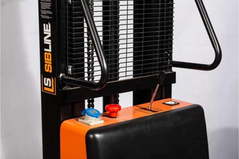 Штабелер с электроподъемом 1 т - 3 м Вилы: 1100 , Гелевая АКБ, SPN1030 SIBLINE купить в Казани Штабелер с электроподъемом 1 т - 3 м Вилы: 1100 , Гелевая АКБ, SPN1030 SIBLINE купить в Казани