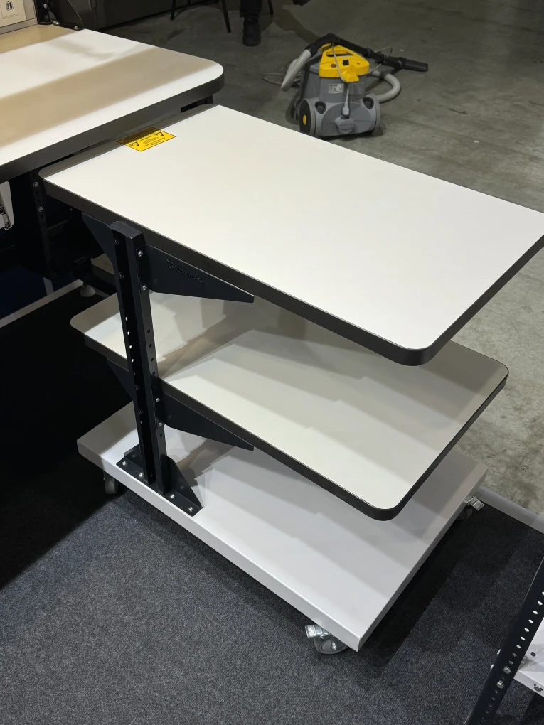 Подкатной антистатический стол SPC A купить в Казани Подкатной антистатический стол SPC A купить в Казани