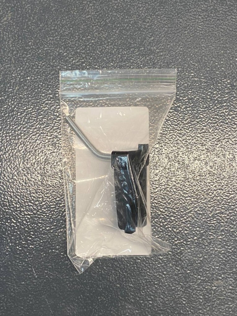 Крючок наклонный 50 мм купить в Казани Крючок наклонный 50 мм купить в Казани