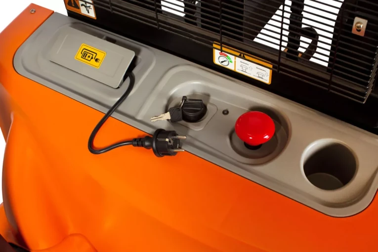 Штабелер электрический самоходный, поводковый 1,5 т - 3,5 м Вилы: 1150 , Гелевая АКБ, WS1535 SIBLINE купить в Казани