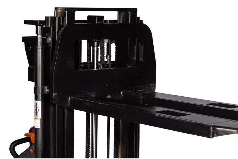 Штабелер электрический самоходный 1,6 т - 4,6 м Вилы: 1150 , АКБ Свинцово - кислотная, CL1646GP SIBLINE купить в Казани